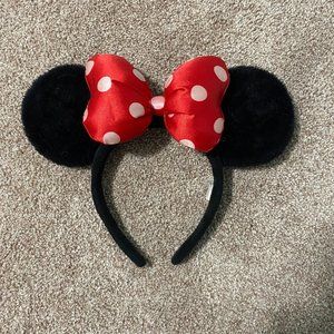 Classic Minnie Mouse Ears Adult